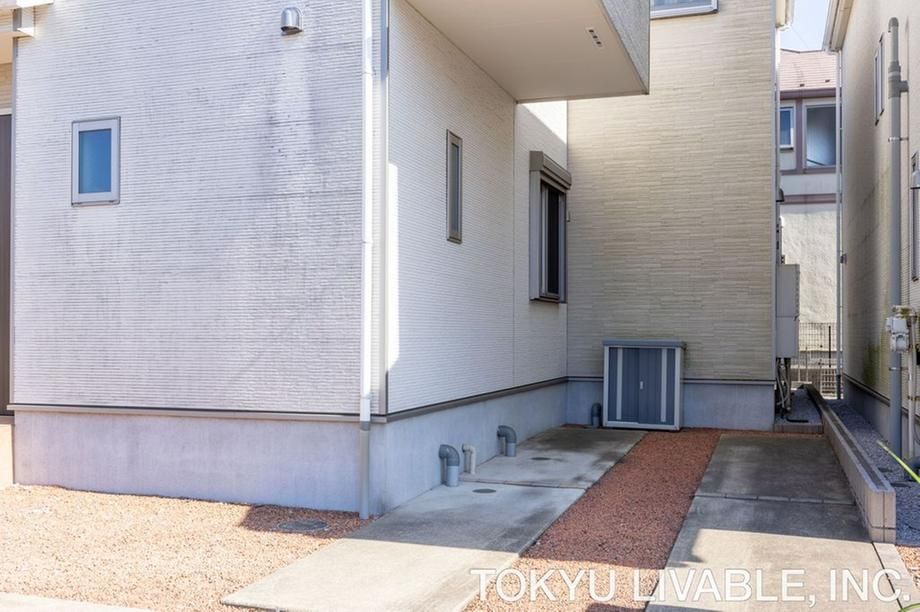 4LDK Detached House for Sale in Midori Ward, Saitama City - Thumbnail 2