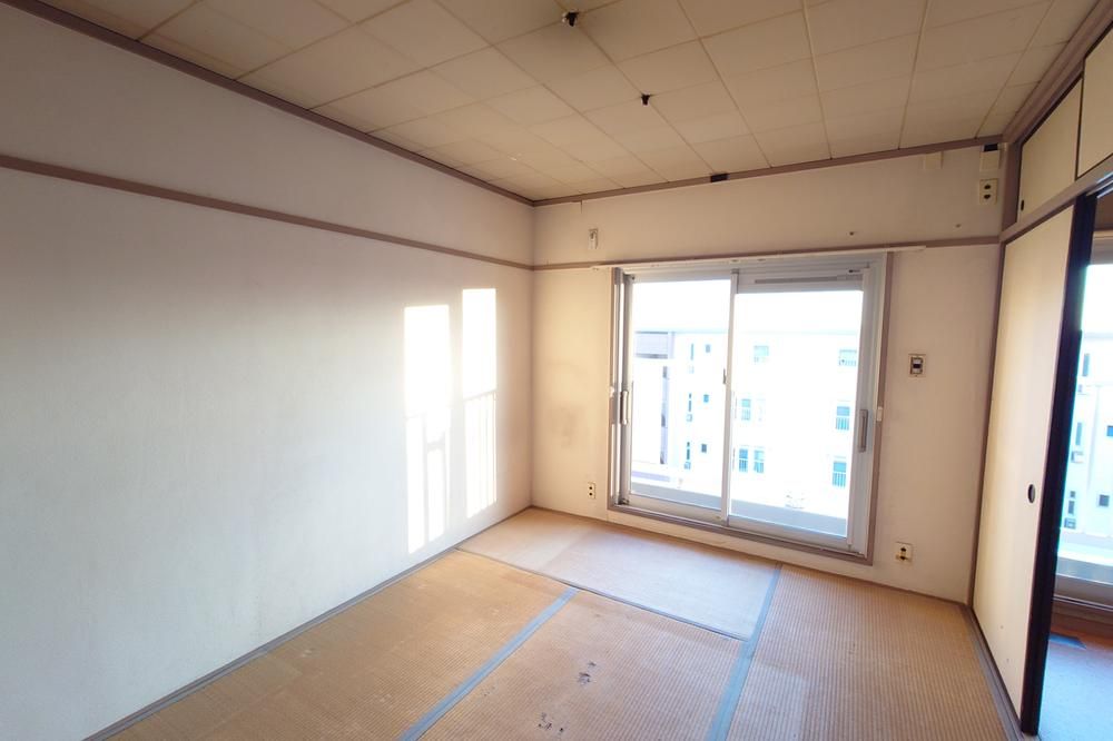 2LDK Apartment for Sale in Isehara, Kanagawa - 48.98m² - Thumbnail 4