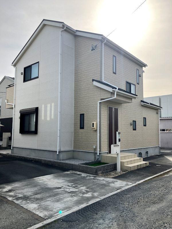 4LDK Detached House for Sale in Suruga-ku, Shizuoka City - Thumbnail 3