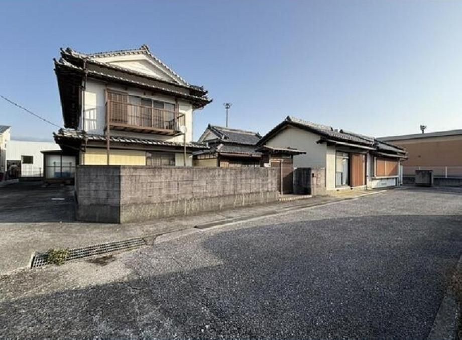 11LDK House for Sale in Kōnan, Kōchi - 329m² - Thumbnail 2