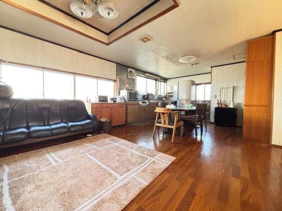 11LDK House for Sale in Kōnan, Kōchi - 329m² - Thumbnail 3