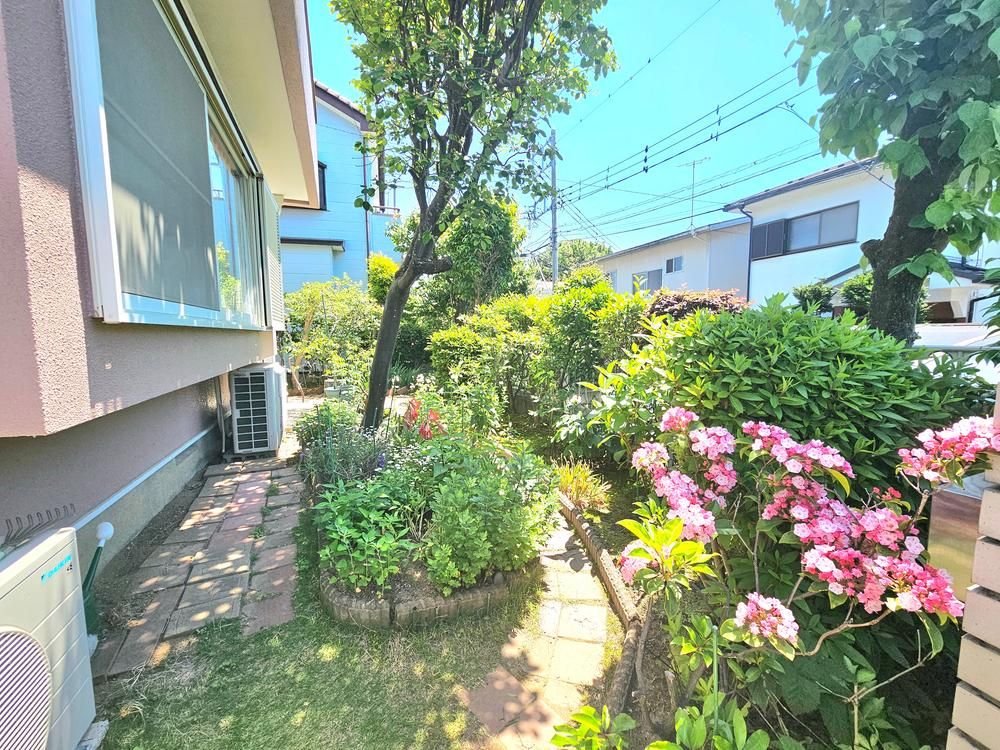Spacious 3LDK House with Solar Power in Machida, Tokyo - Thumbnail 4