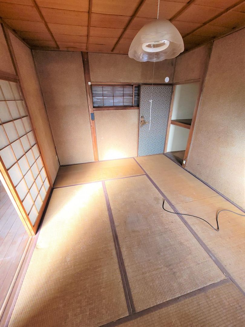 7DK Detached House for Sale in Kurashiki, Okayama - 3 Million Yen - Thumbnail 3