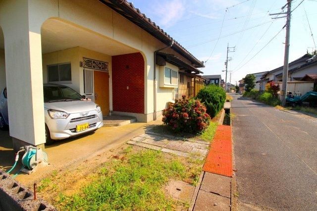 2LDK Resale House in Yonago City, Tottori - Thumbnail 3