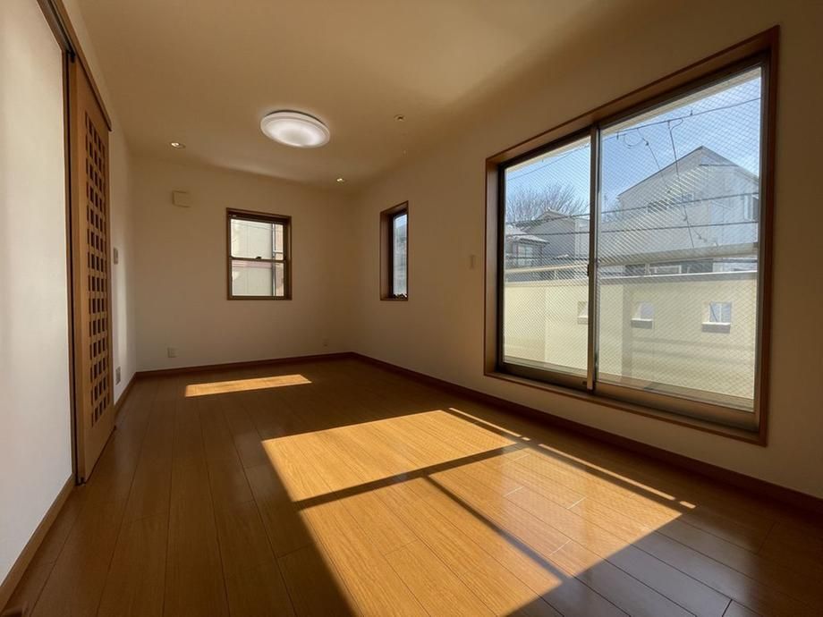 3LDK+S House for Sale in Itabashi-ku, Tokyo - 110m² - Thumbnail 2