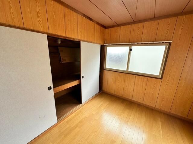 Renovation-Ready 4LDK House in Takikawa, Hokkaido for 850,000 Yen - Thumbnail 3