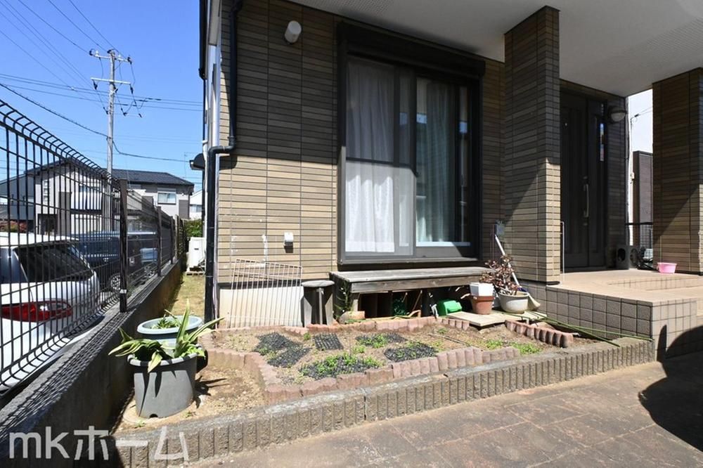 2LDK House for Sale in Funabashi, Chiba - 89m² - Thumbnail 2