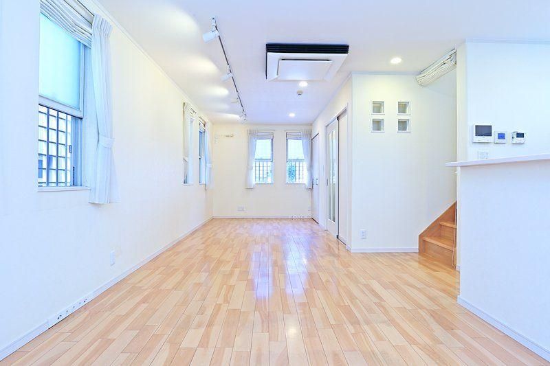 1LDK+S House for Sale in Hayama, Kanagawa - 79.64m2 - Thumbnail 2