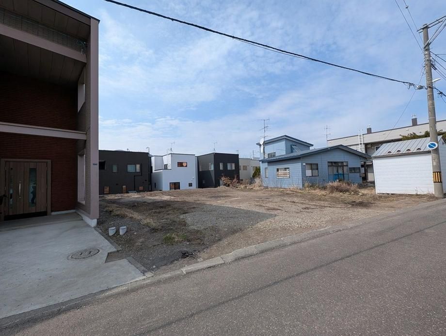 Land for Sale in Minami-ku, Sapporo - 327.75 sqm - Thumbnail 3