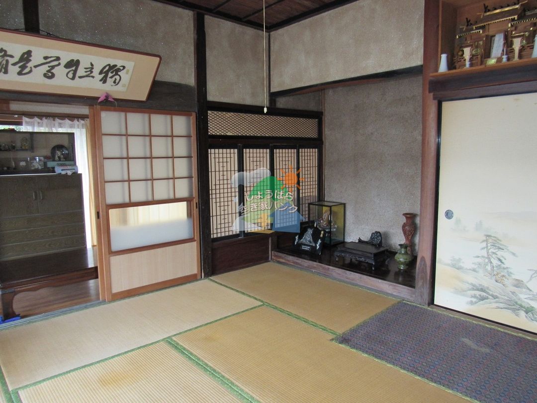 Over 100-Year-Old Two-Storey House in Shobara, Hiroshima - Thumbnail 2