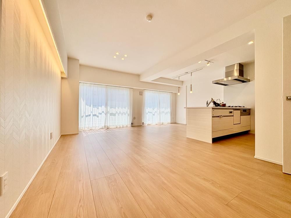 Renovated 3LDK Apartment for Sale in Central Sapporo - Thumbnail 3