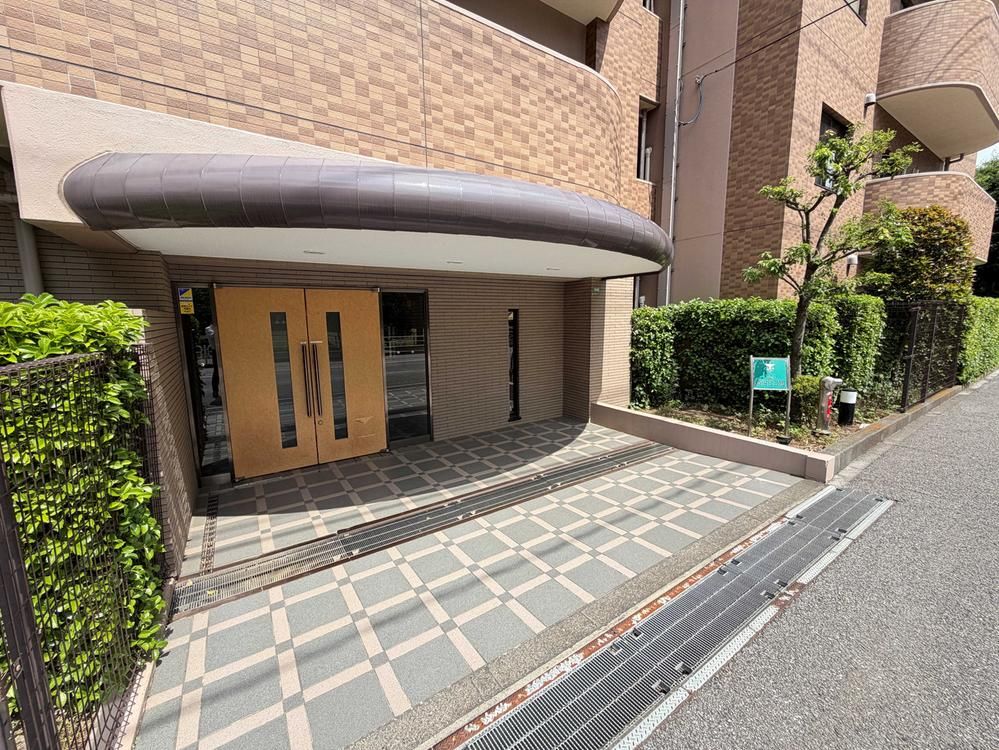 3LDK Apartment for Sale in Funabashi, Chiba - Thumbnail 3