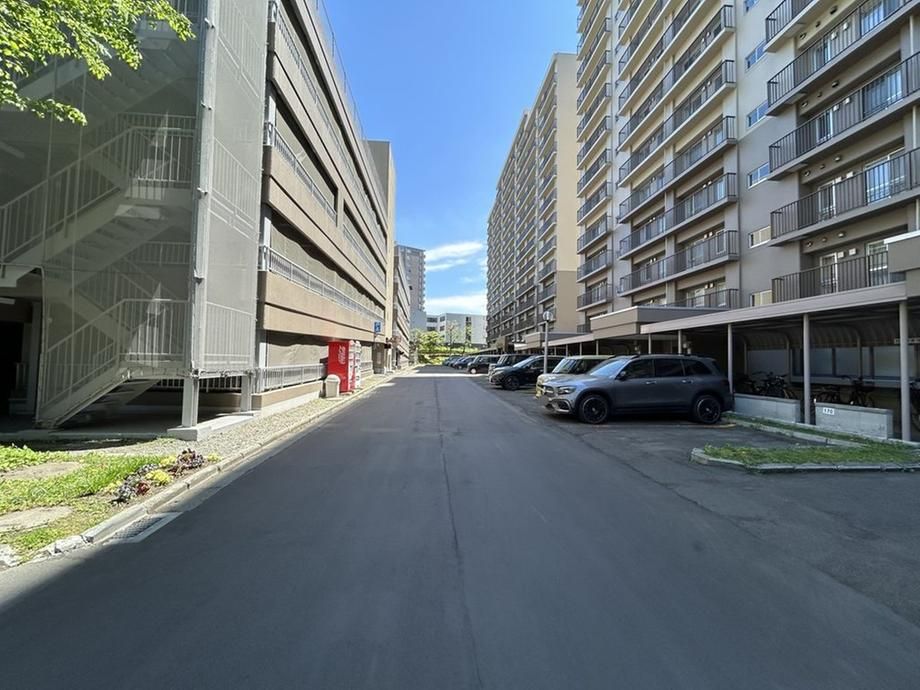 3LDK Apartment for Sale in Atsubetsu, Sapporo - 73.73m² - Thumbnail 4