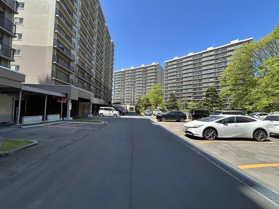 3LDK Apartment for Sale in Atsubetsu, Sapporo - 73.73m² - Thumbnail 3