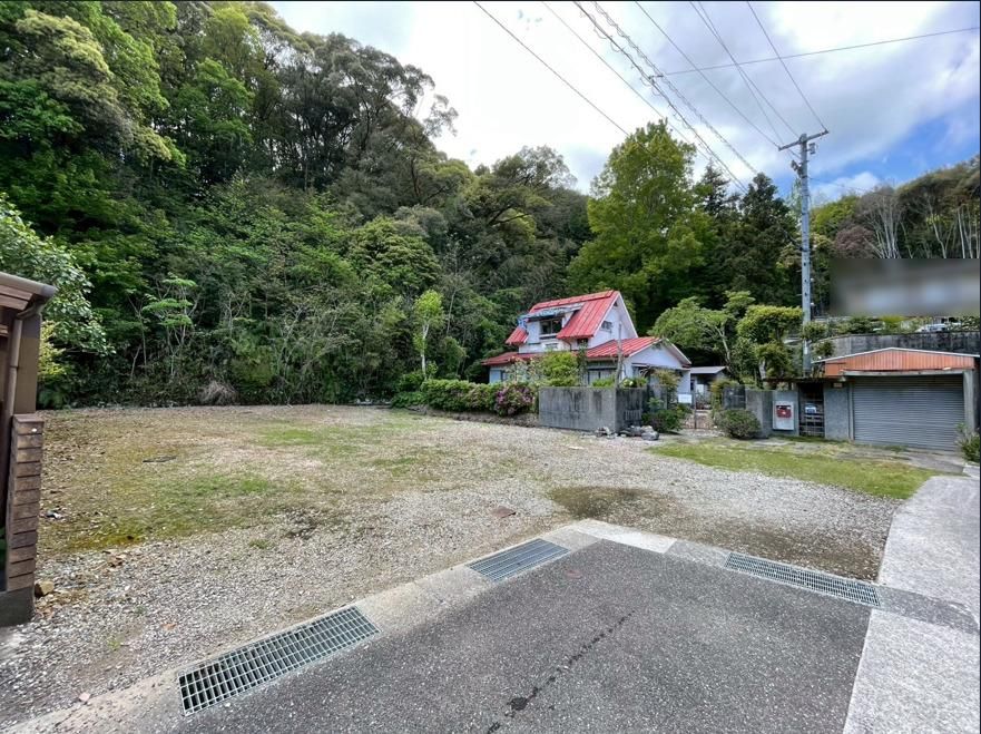 Land for Sale in Mamma, Kochi City – 1026 sqm Plot - Thumbnail 4