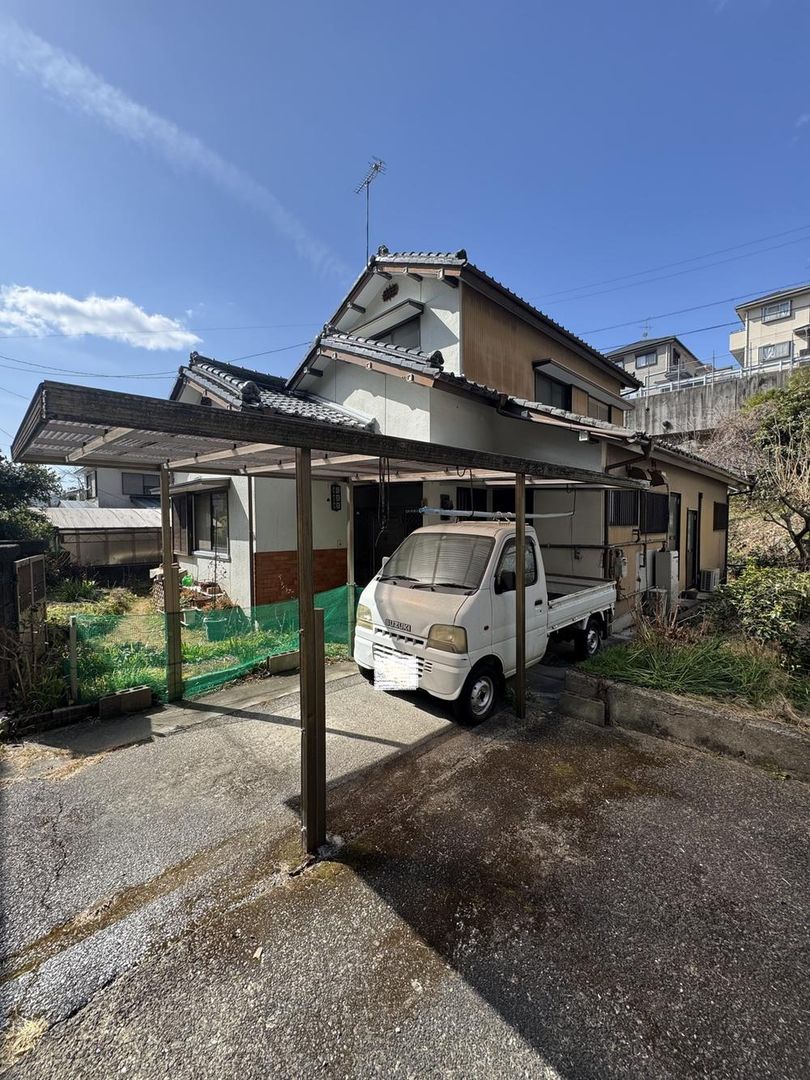 5DK Detached House for Sale in Fukui-cho, Kochi City - Thumbnail 2
