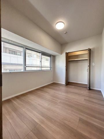 Renovated 3LDK Apartment Near Saga Station 79.62m2 - Thumbnail 4