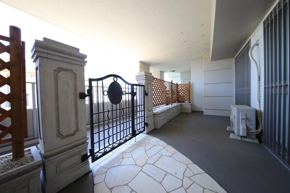 3LDK Apartment in Kanazawa Ward, Yokohama - 100.61 sqm - Thumbnail 2