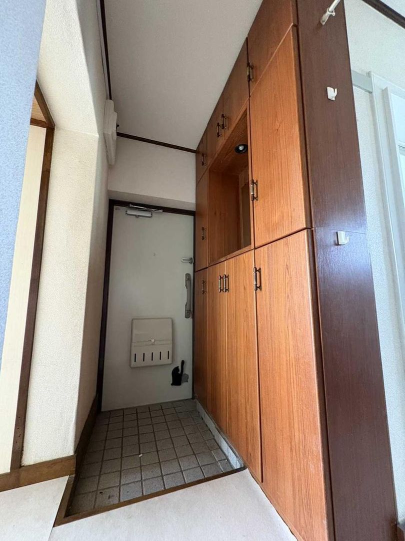 2LDK Apartment for Sale in Yokohama Asahi Ward - 45m² - Thumbnail 2