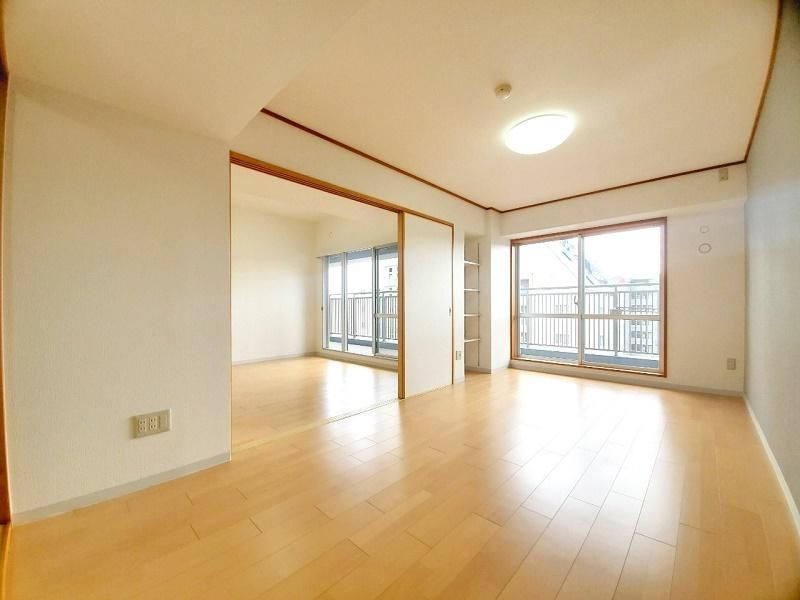 3LDK Apartment for Sale in Kochi City Near Oohashidori Station - Thumbnail 2