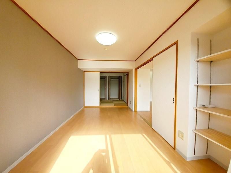 3LDK Apartment for Sale in Kochi City Near Oohashidori Station - Thumbnail 3