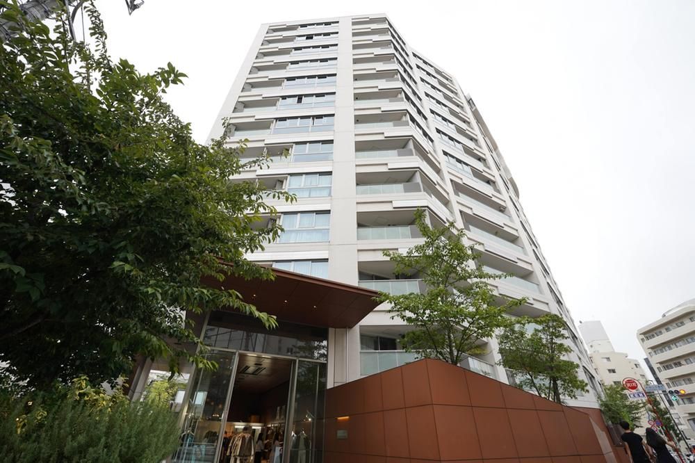 The Conoe Daikanyama 1LDK Apartment for Sale in Shibuya-ku, Tokyo - Thumbnail 3