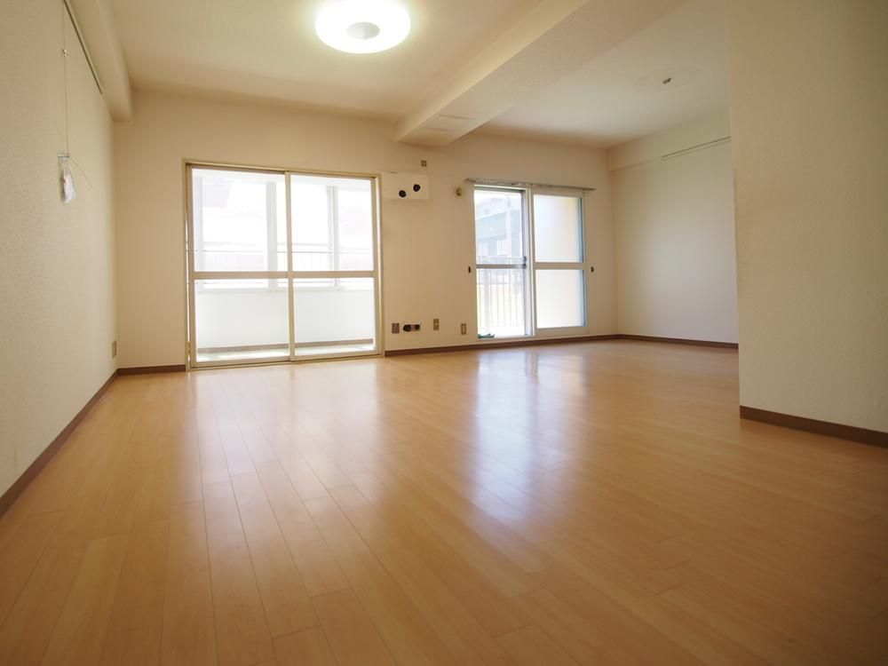 2LDK Apartment for Sale in Minami-ku, Sapporo - Thumbnail 4
