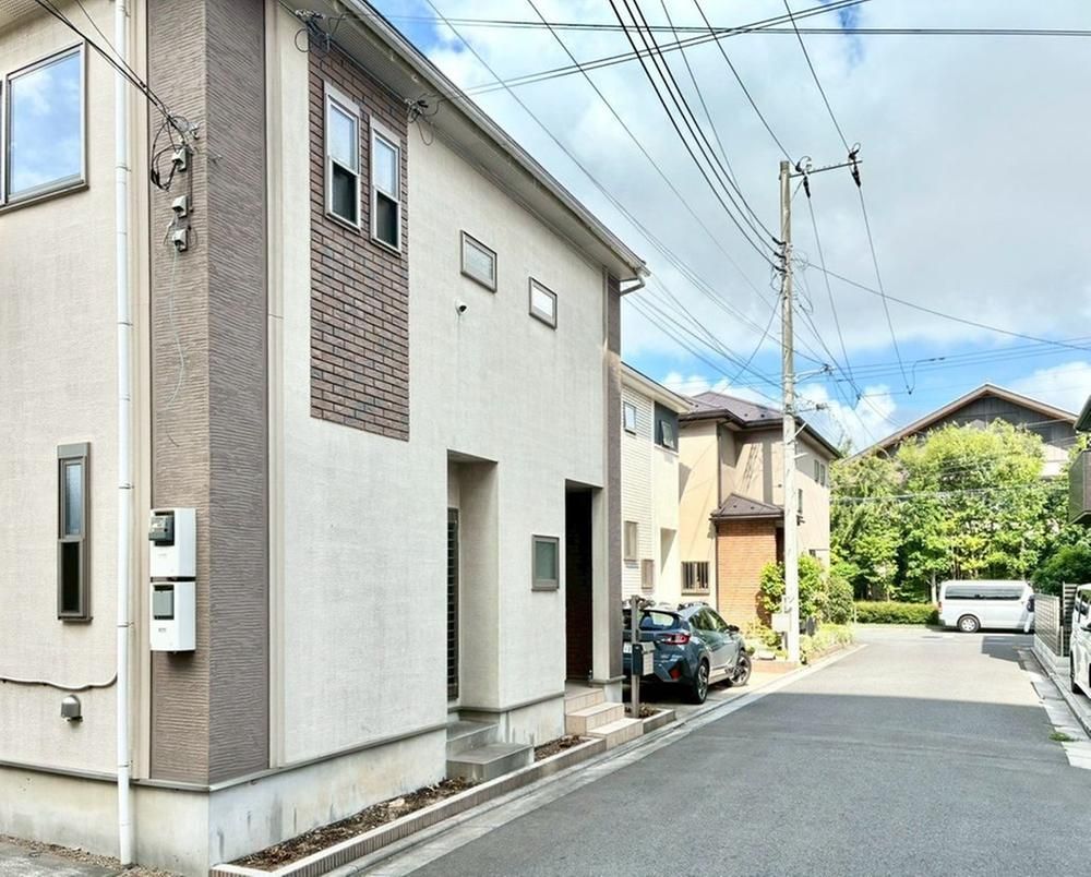 4LDK Renovated House for Sale in Inage, Chiba - Thumbnail 2