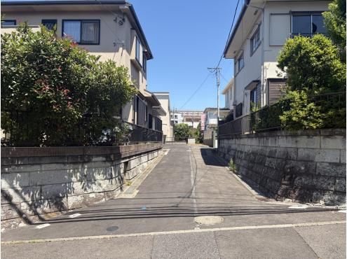 Land with Old House in Ichigaocho, Aoba Ward, Yokohama - 189.92 sqm - Thumbnail 3