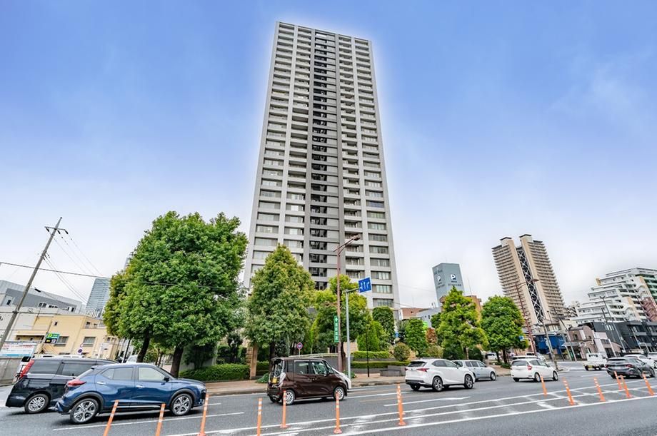 3LDK Renovated Apartment for Sale in Saitama City - Thumbnail 2