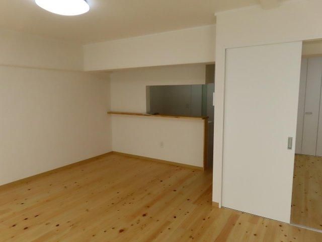 2LDK Apartment for Sale in Kochi City - 70.76m2 - Thumbnail 4