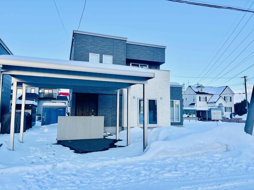 3LDK+S House in Ebetsu, Hokkaido with 100+ Tsubo Land - Thumbnail 2