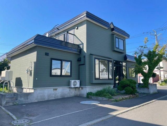 Renovated 5LDK House in Sapporo Kita-ku 179.56 sqm Land - Thumbnail 2