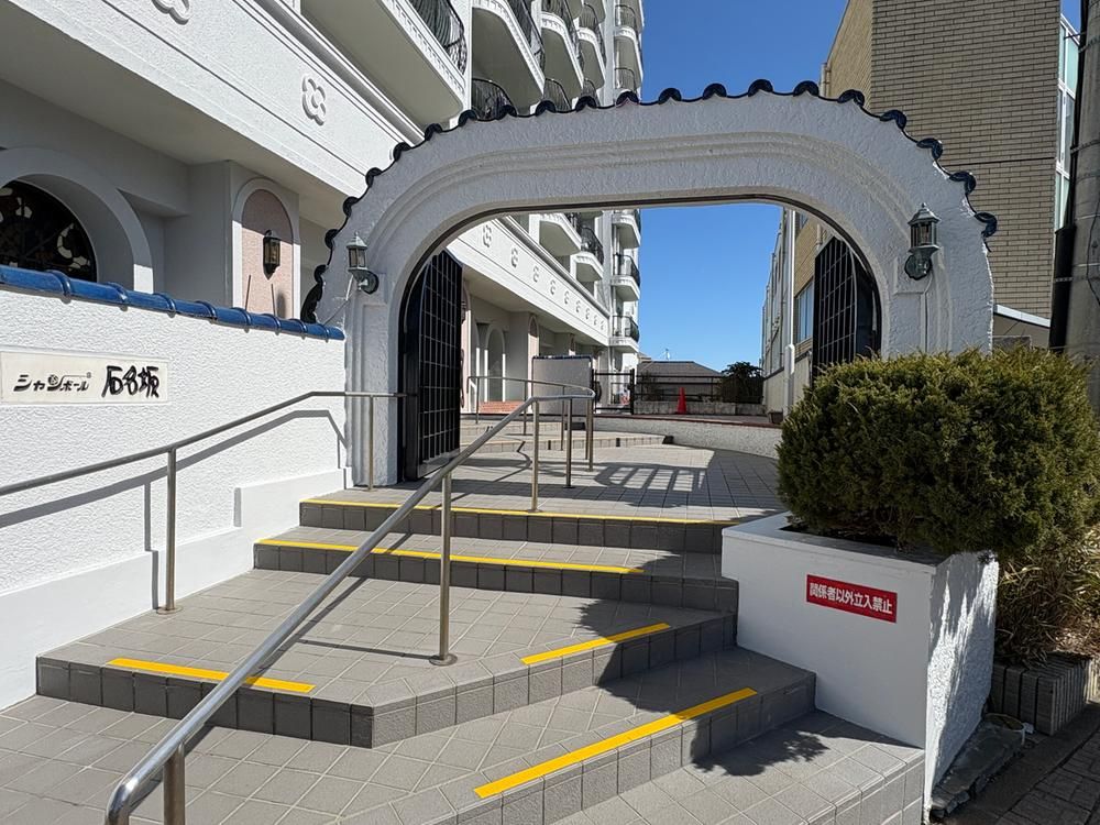 Renovated 3LDK Apartment in Sendai Near Kawaramachi Station - Thumbnail 2
