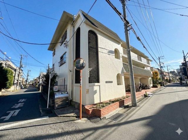 2DK Apartment for Sale in Nakahara-ku, Kawasaki – 61.8m² - Thumbnail 3