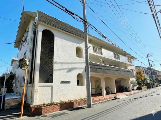 2DK Apartment for Sale in Nakahara-ku, Kawasaki – 61.8m² - Thumbnail 4