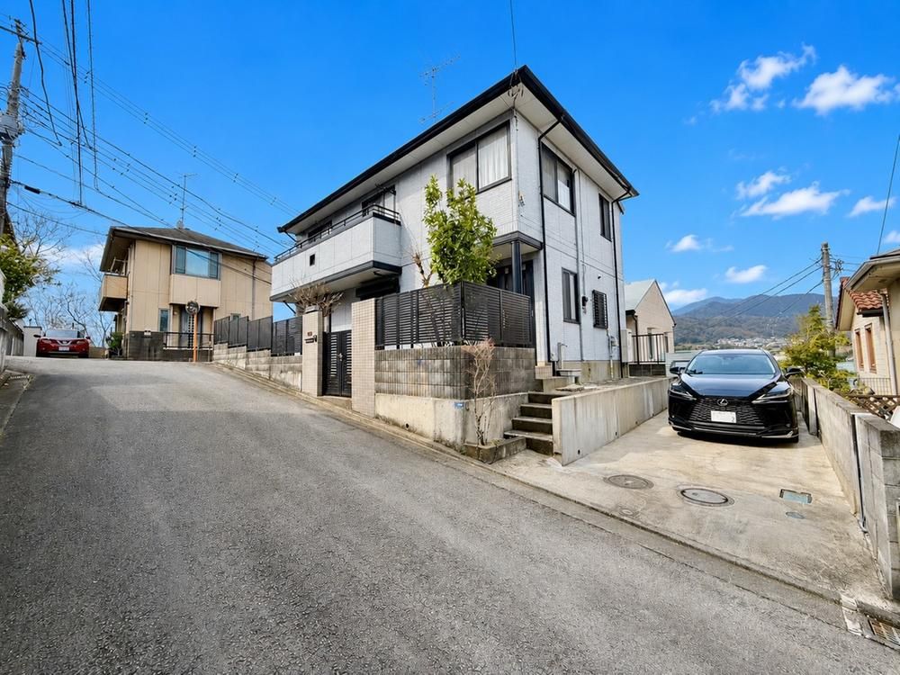 4LDK House for Sale in Hadano, Kanagawa - 127.84 sqm - Thumbnail 2