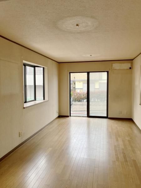 4LDK Detached House for Sale in Saitama City, 101 sqm - Thumbnail 3
