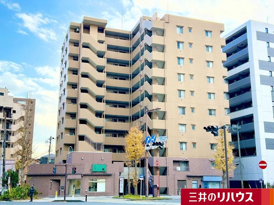 2LDK Apartment for Sale in Nishi Ward, Yokohama - 55m² - Thumbnail 2