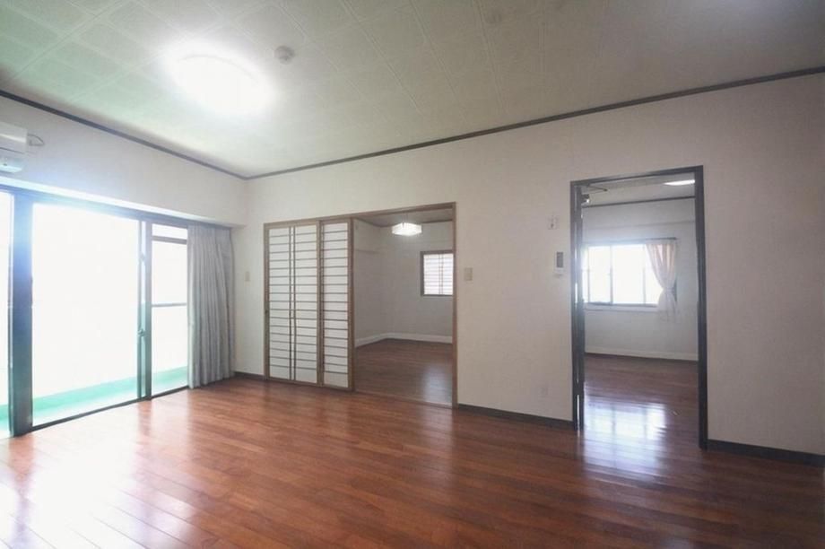 3LDK Apartment for Sale in Naha, Okinawa - 79m2 - Thumbnail 3