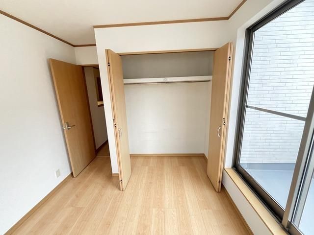 Renovated 4LDK House for Sale in Kawaguchi, Saitama - Thumbnail 4