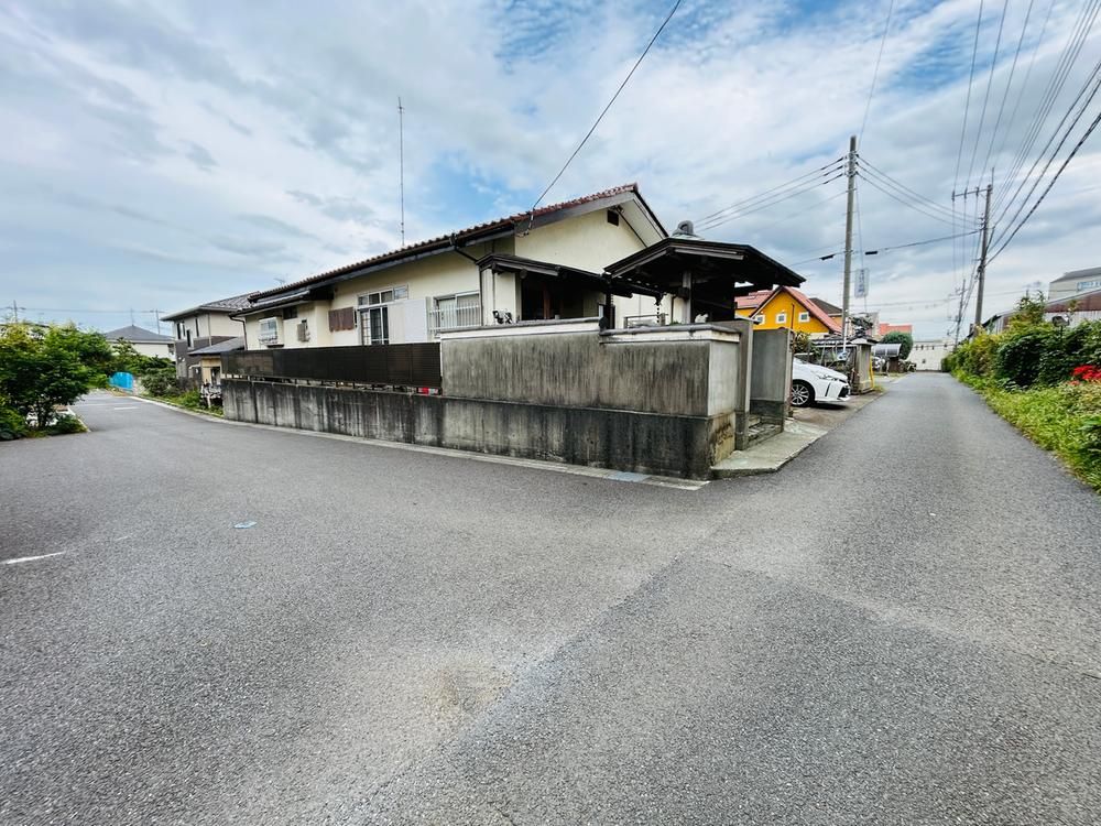 330.87 sqm Land for Sale in Utsunomiya, 5-min Walk to LRT - Image 1