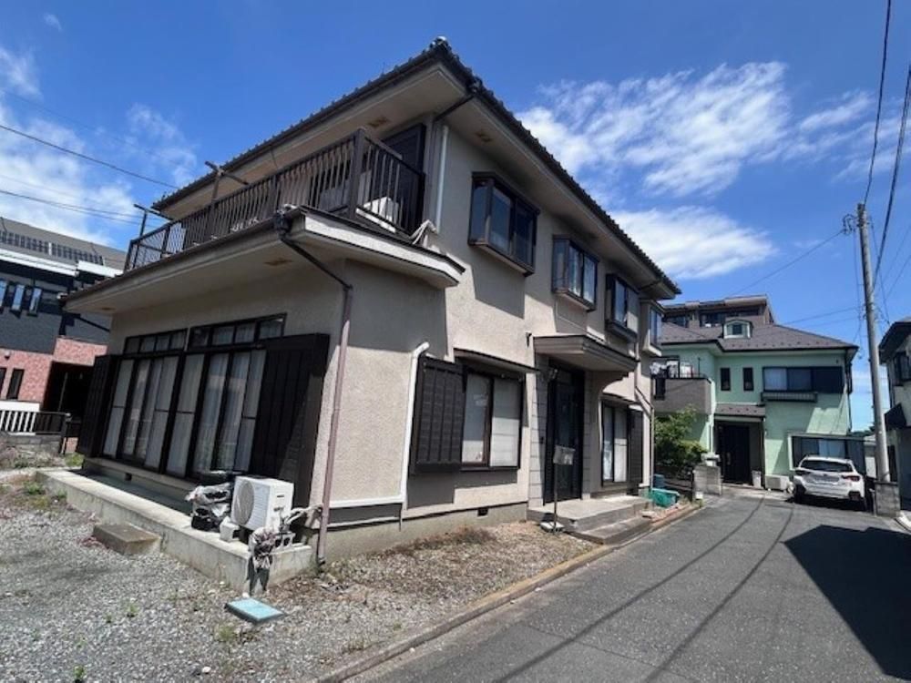 8DK+S House for Sale in Ome City, Tokyo - Corner Lot, 220m2 Land - Image 1