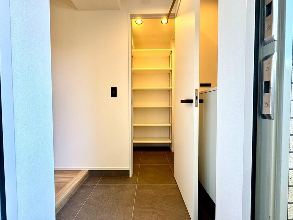 4LDK Apartment for Sale in Funabashi, Chiba - 80m2 - Thumbnail 4