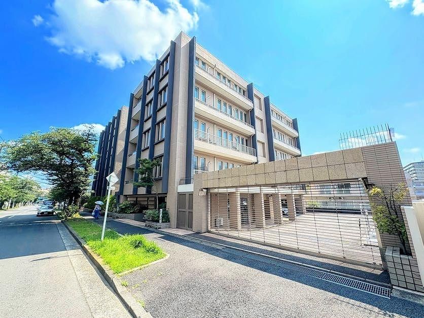 3LDK Apartment in Aoba-ku, Yokohama Near Tama-Plaza Station - Thumbnail 2