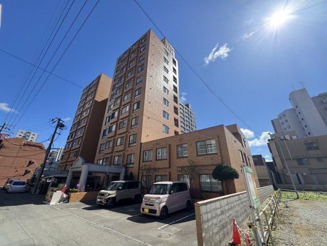 2DK Apartment for Sale Near Kotoni Station, Sapporo - Thumbnail 4