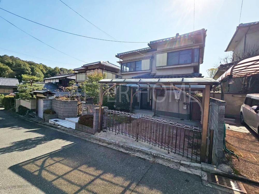 5LDK House for Sale in Ukyo Ward, Kyoto, 171.5 sqm Land - Thumbnail 3