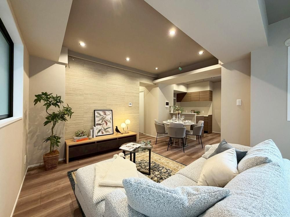 Renovated 2LDK Apartment in Minato-ku near Shiba Park Station - Thumbnail 4