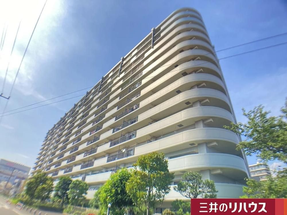 3LDK Apartment for Sale in Funabashi, Chiba Near Funabashi Hōten Station - Thumbnail 4