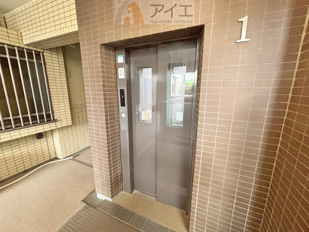 Renovated 3LDK Apartment in Funabashi, Chiba - Thumbnail 2